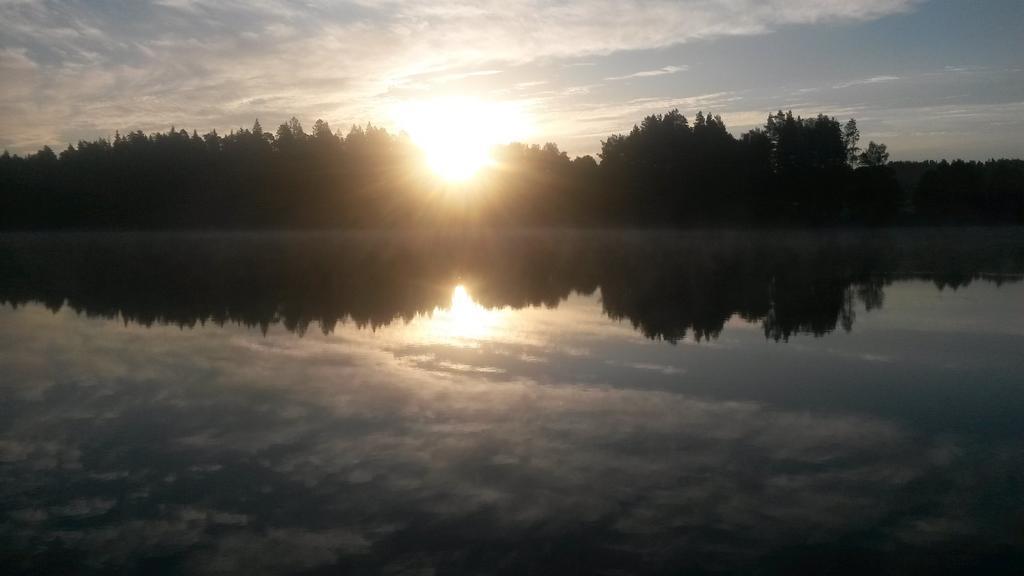 Ezerkalni Villa Raiskums Exteriör bild