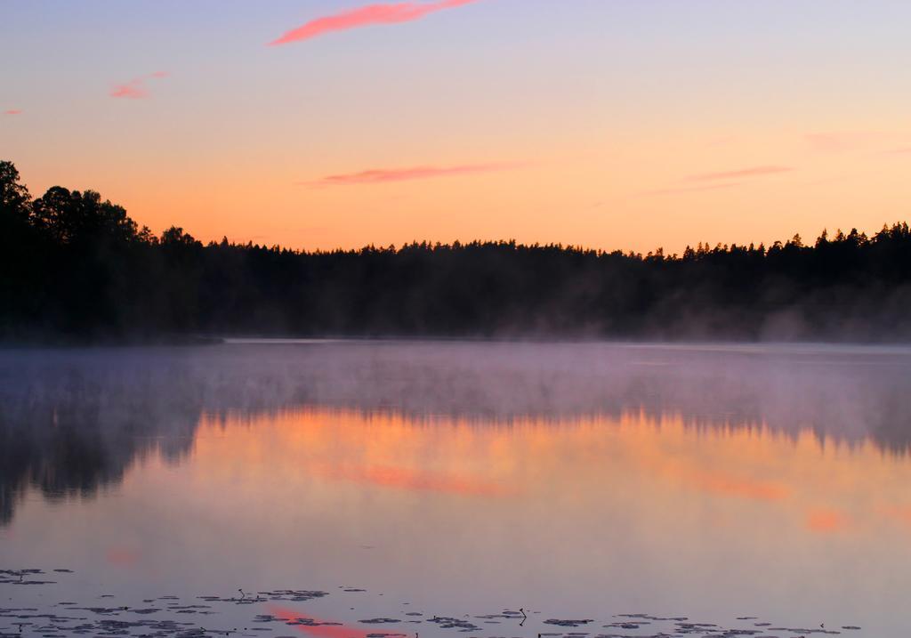 Ezerkalni Villa Raiskums Exteriör bild